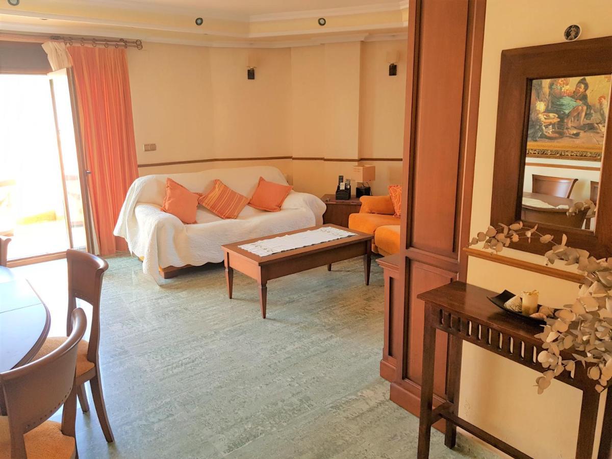 Apartamentos Deluxe San Julian Torrevieja Luaran gambar