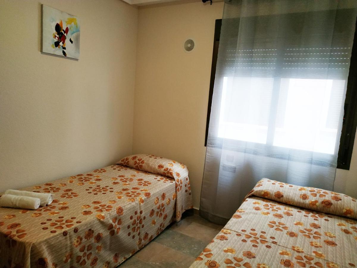 Apartamentos Deluxe San Julian Torrevieja Luaran gambar