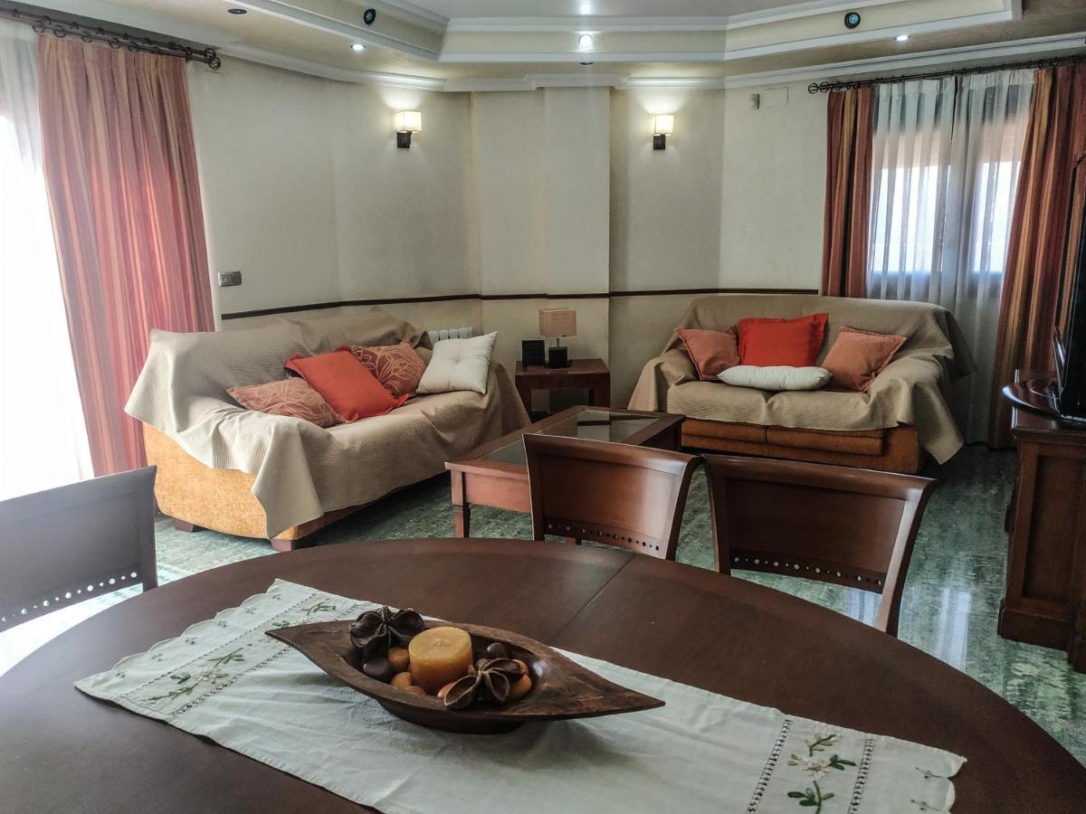 Apartamentos Deluxe San Julian Torrevieja Luaran gambar