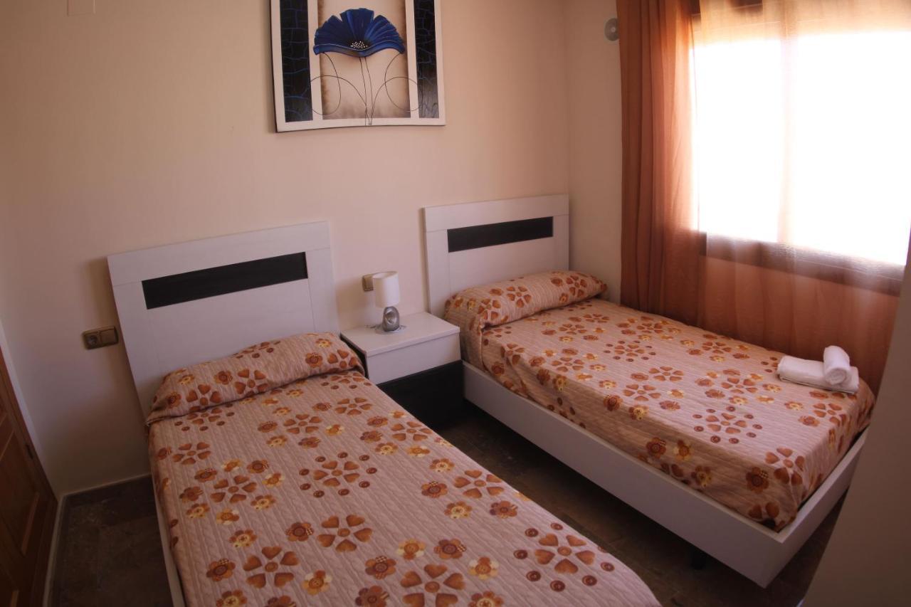 Apartamentos Deluxe San Julian Torrevieja Luaran gambar